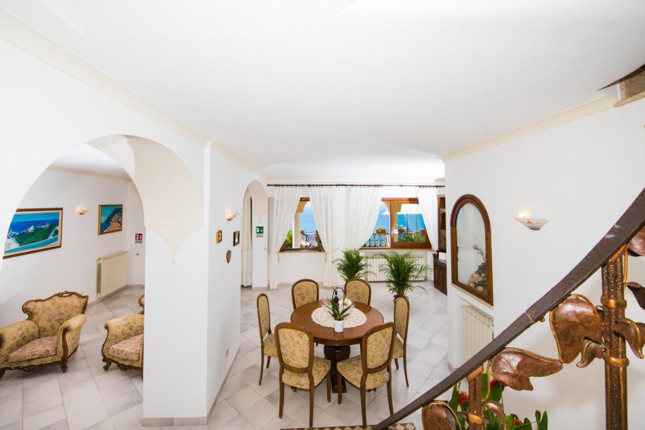 Villa Savina - Elegant Family Villa Overlooks Amalfi Coast - بوسيتانو المظهر الخارجي الصورة